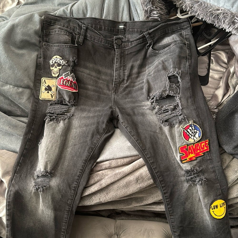 Black distressed jeans